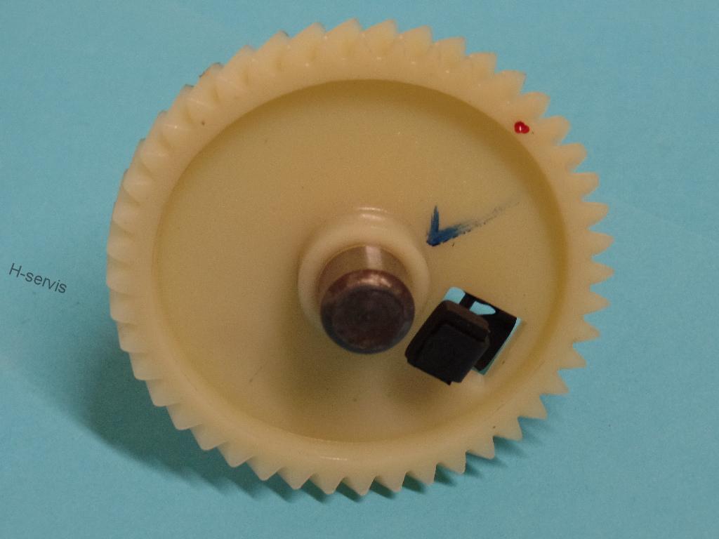 Hřídel vačková motor Y139V